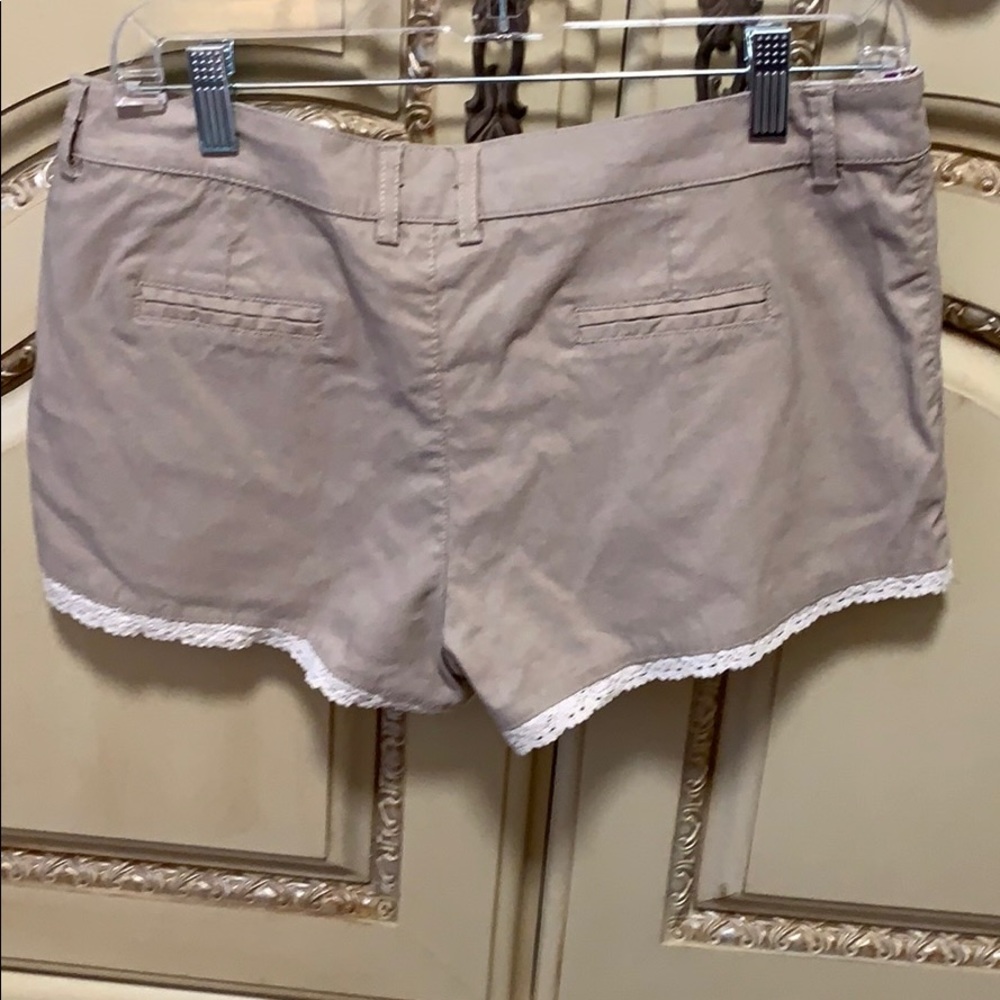 Shorts - Picture 2 of 3